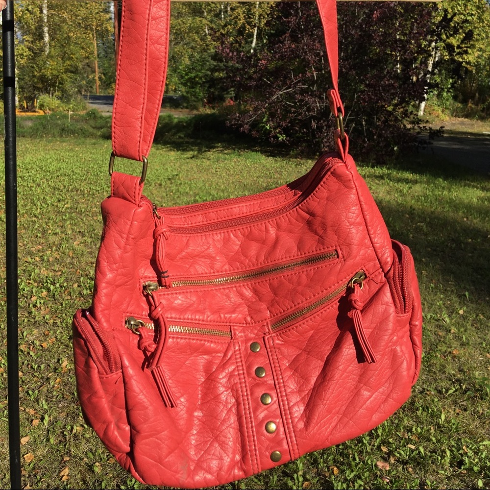 Bueno crossbody purse